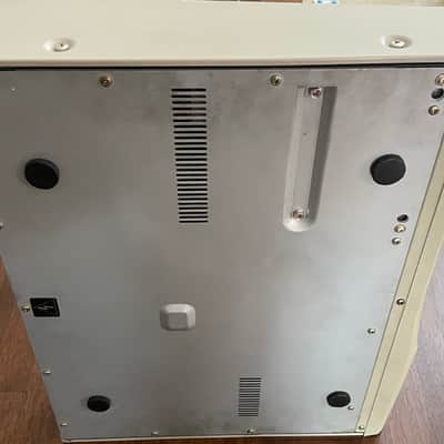 Akai MPC 2000XL Midi Production Center image 8