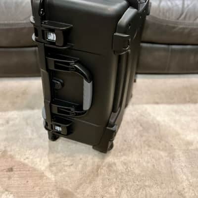 Line 6 Stadium XL w/ Gator Titan FlightCase! Free Shipping! image 9