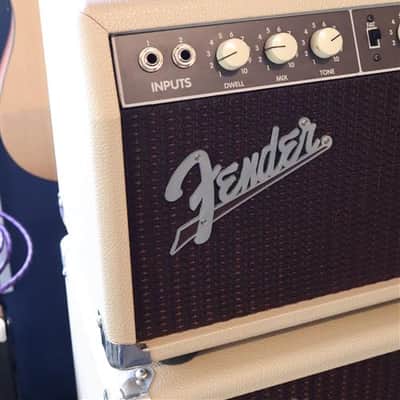 Fender Vibro-King 60W HEAD & 2 CABS - Blonde/Oxblood- USED image 4