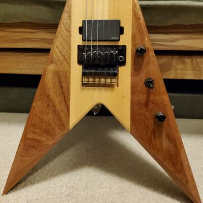 KXK V 2004 image 5
