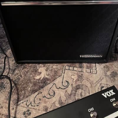 Vox VT 40+ 2015 with big 5 metal button foot switch image 5