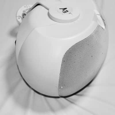 Electro-Voice EV EVID 6.2 EVID Series 300 Watt 2-Way Speakers Pair - White - Wall Mounted image 5