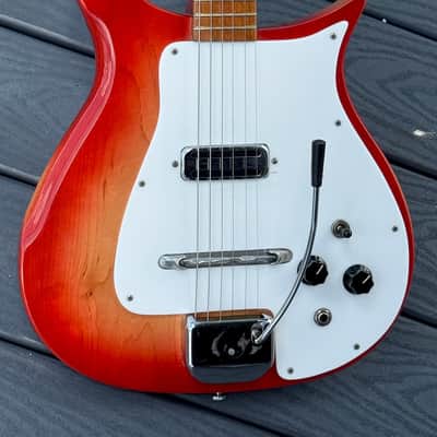 Rickenbacker 425 1967 - a very rare & stunning Fireglo 425 w/a cool factory Boyd Vibrato ! image 1