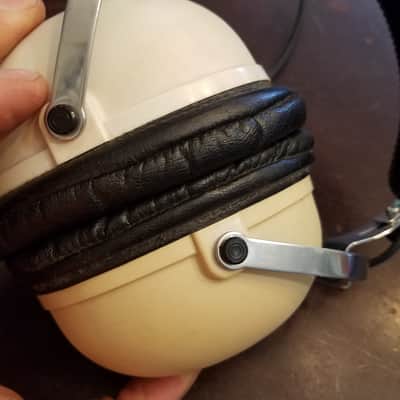 Pioneer SE-20A 8 Ohm Japan Stereo Over Ear Headphones 1970s - White thermoplastic image 4