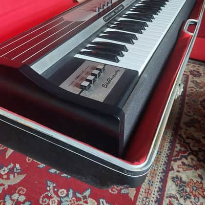 ELKA Rhapsody 610 w Original Case & Pedal (SERVICED) image 13