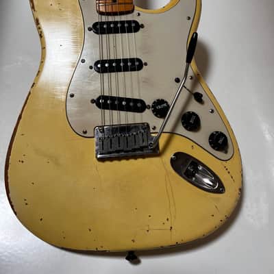 Fender Yngwie Malmsteen  Signature Stratocaster with Maple Fretboard 1987 - 1997 - Vintage White image 17