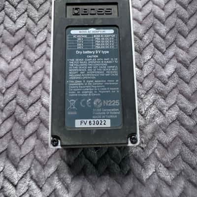 Boss TU-2 Chromatic Tuner (Dark Gray Label) 1998 - 2009 - White image 2