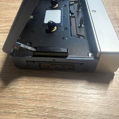 Sony Walkman TPS-L2 – Mint Aesthetic Condition – Original Case – Unrestored image 5