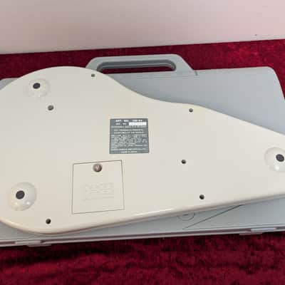 Vintage Suzuki Omnichord System Two Model OM-84 Synthesizer w/ Hard Case, Manual & Overlay 1984 - Ivory image 18