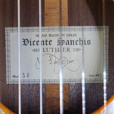 Vicente Sanchis (Luthier) 38 image 24