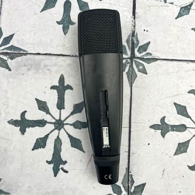 Sennheiser MD 421 II Cardioid Dynamic Microphone image 2