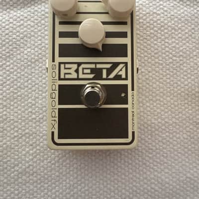 SolidGoldFX Beta Superdrive V2 Bass Overdrive Pedal - Black and Blue image 2