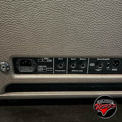 Koch Classictone Ii Head 20 W With Footswitch And Cover image 8