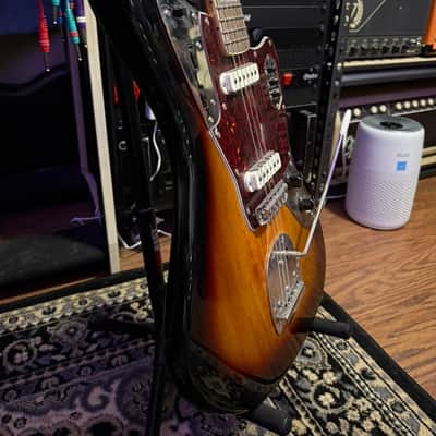 Squier Classic Vibe '70s Jaguar 2018 - Present 3-Tone Sunburst image 5