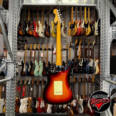 Fender   Classic 60 Stratocaster Sunburst 2009 image 7
