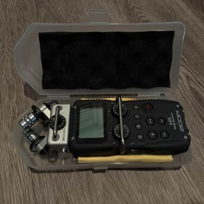 Zoom H5 Handy Recorder 2010s - Black