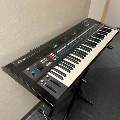 Akai AX80
