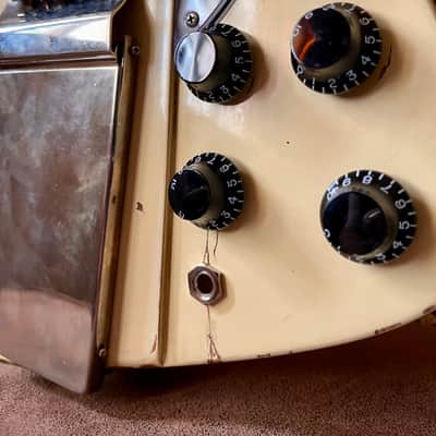 Firebird Replica // aged Vintage White // Vibrola image 5