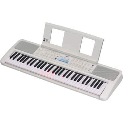 Yamaha EZ 310 Keyboard image 4