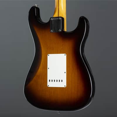 Fender American Vintage II 1957 Stratocaster LH MN 2-Color Sunburst - Electric Guitar image 7