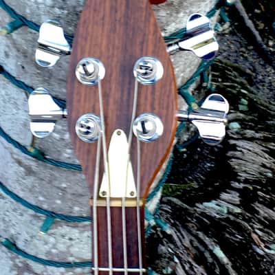 Martin EB-18 Solid Body Electric Bass 1980 Natural image 5