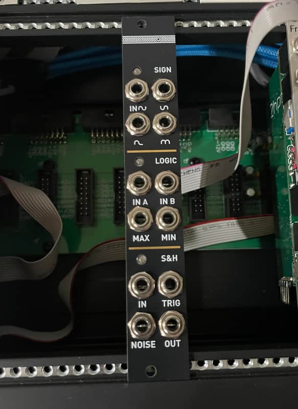 Mutable Instruments Kinks