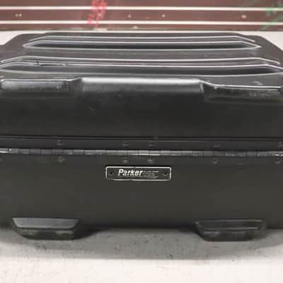 Parker Hard Rolling Case image 3