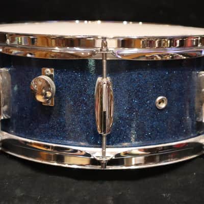 MIJ Blue Sparkle 8-Lug Snare image 2