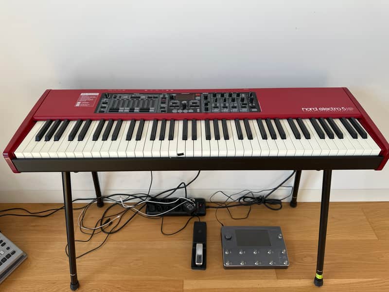 Nord Electro 5 HP73 with stand and soft case image 1