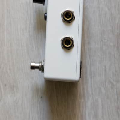 Guptech Lab 57 - Gate - White image 4