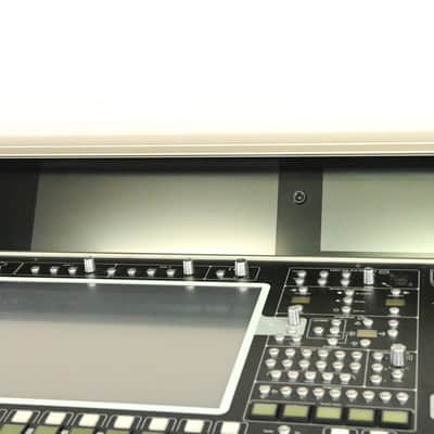 DiGiCo SD7 Digital Console w/Dual Engines, Waves, ST Optical & Road Case CG01044 *ASK FOR SHIPPING* image 5