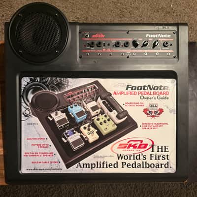 SKB Footnote pedal board with speaker image 1