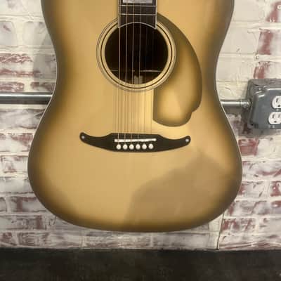 Fender Limited Edition California Vintage King with Case, Antigua Pickguard, Antigua image 3