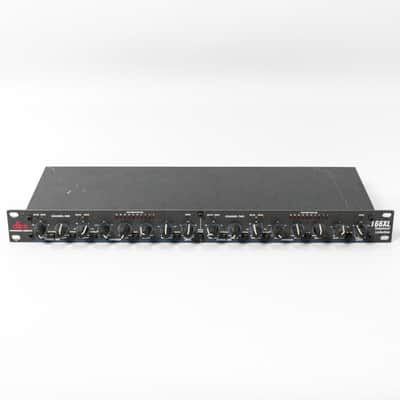 dbx 166XL Stereo Compressor / Limiter / Gate | Reverb
