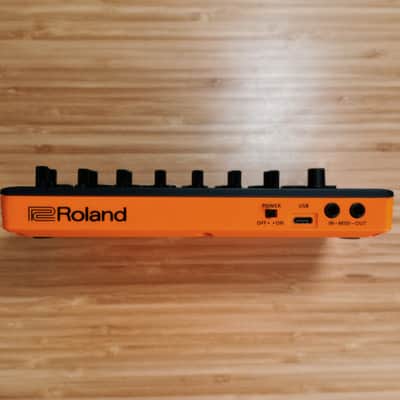 Roland T-8 AIRA Compact Beat Machine 2022 - Present - Black image 4