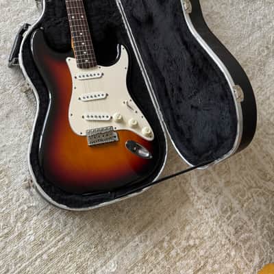 Immagine 1989/99 Fender Stratocaster ST62-90 sunburst US Pickups - 12
