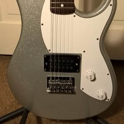 Peavey Rockmaster--Silver Sparkle; Built-In Tuner & Headphone Amp; Upgraded PU; Great Cond.; Gig Bag image 1