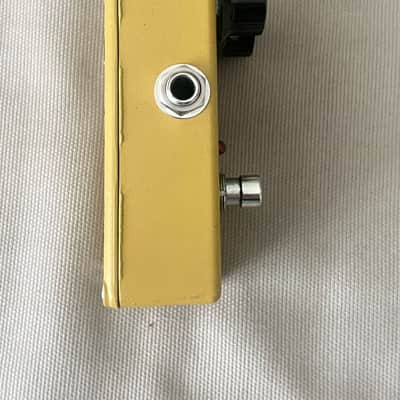 MXR M104 Distortion + 1987 - 1994 Yellow image 6