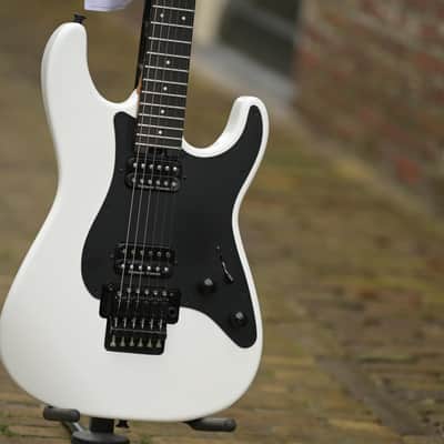 Charvel Pro-Mod Plus So-Cal Style 1 HH FR EB - Snow White image 3