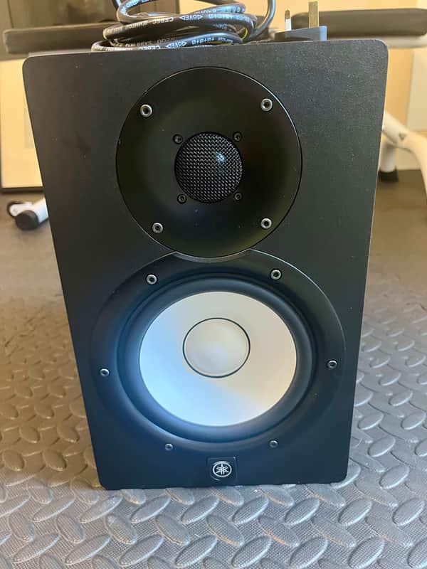 Yamaha HS7i Active Studio Monitor (Single) 2022 - Present - Black image 1