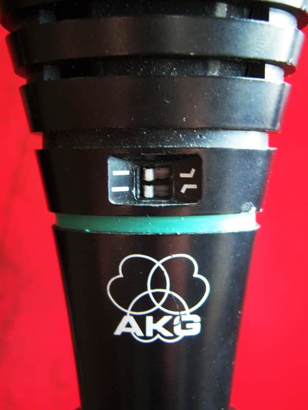 Vintage 1980's AKG D3900 dynamic hyper cardioid microphone w