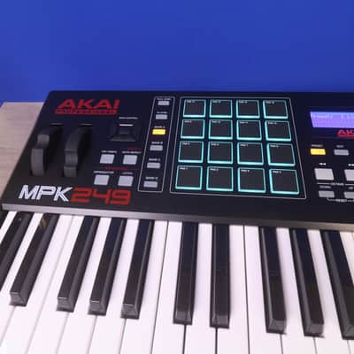 Akai MPK249 2014 - Present - Black image 2