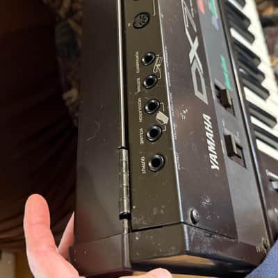 Yamaha DX7 digital fm synthesizer image 13