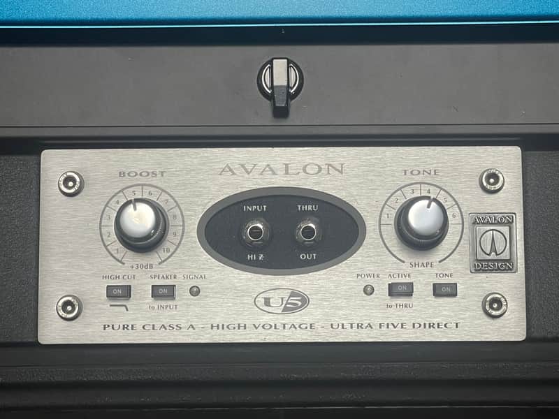 Avalon U5 Class A DI with OEM rack mounting brackets image 1