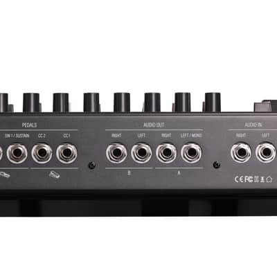 Kurzweil K2061 V.A.S.T. Synthesizer Workstation image 14