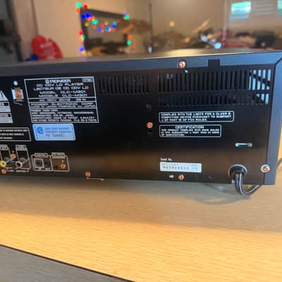 Pioneer CLD-M301 LaserDisc Player and 5-Disc CD Player FRESH SERVICE W/ Remoteš„ image 14