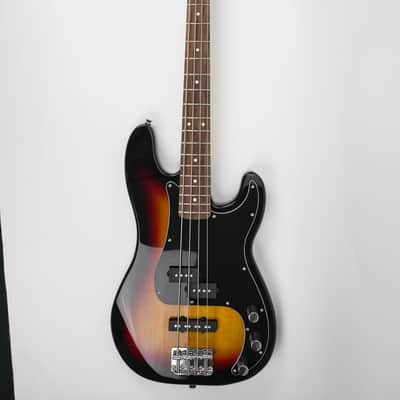 Fender Precision Jazz Bass with Maple Fretboard 2022 - 3-Color Sunburst image 20