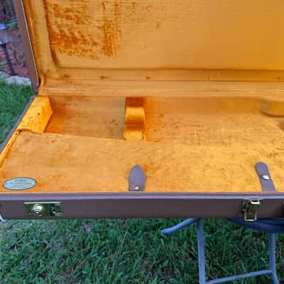 Fender G&G Strat/Tele case 2012 - Brown Tolex with gold plush interior image 8