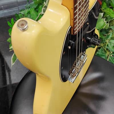 Fender Musicmaster Vintage Electric Guitar with Rosewood Fretboard 1976 - Olympic White image 10