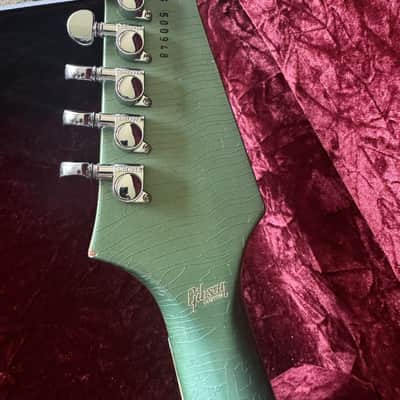Over 9k new! RARE Gibson Custom Shop Custom Firebird Heavy Aged Inverness Green 2025 - Perfect Balance and Weight image 7